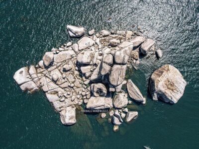 A photograph of the aerial view of Dolwe Island located in the North-Eastern region of Lake Victoria taken during a Dolwe Island tour.