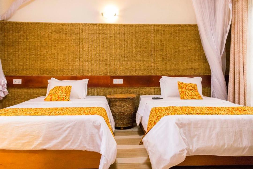 Twin Bedroom Photo Tooro Fairway Hotel Fort Portal Uganda Western Region