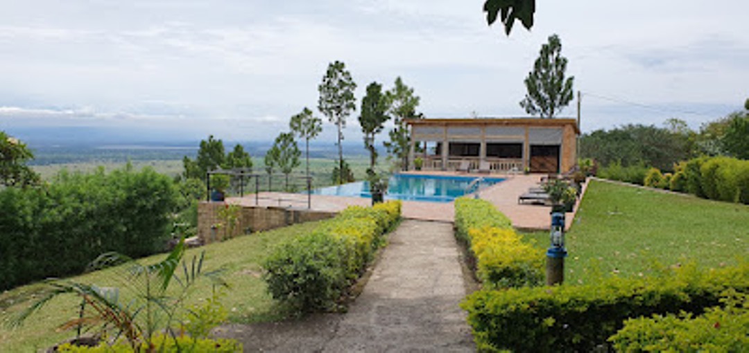 Outdoor swimming pool Photo Queen Elizabeth Park View Tourist Lodge Kichwamba Uganda Western Region