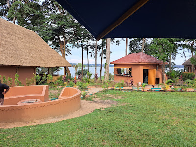 Room Exterior Photo De Rain Eco Beach Resort Entebbe Uganda Central Region 1