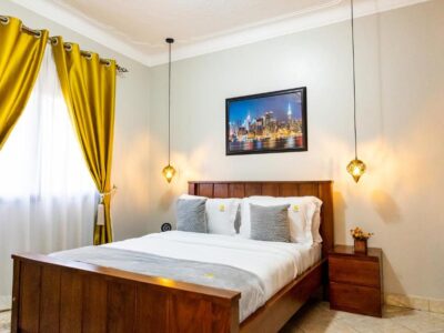 Deluxe Double Bedroom with Balcony Photo Premier Suites Kyanja, Kampala Uganda Central Region 1