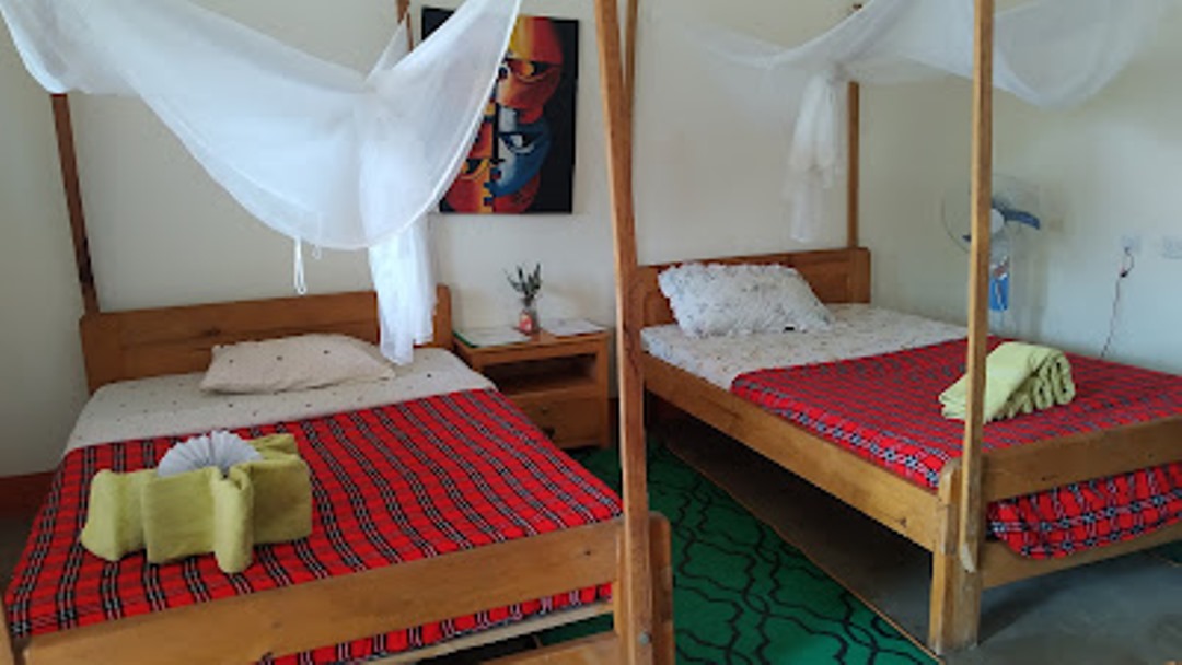 Self-contained Twin Bedroom Photo The Elephant Home Katunguru Uganda Western Region 2