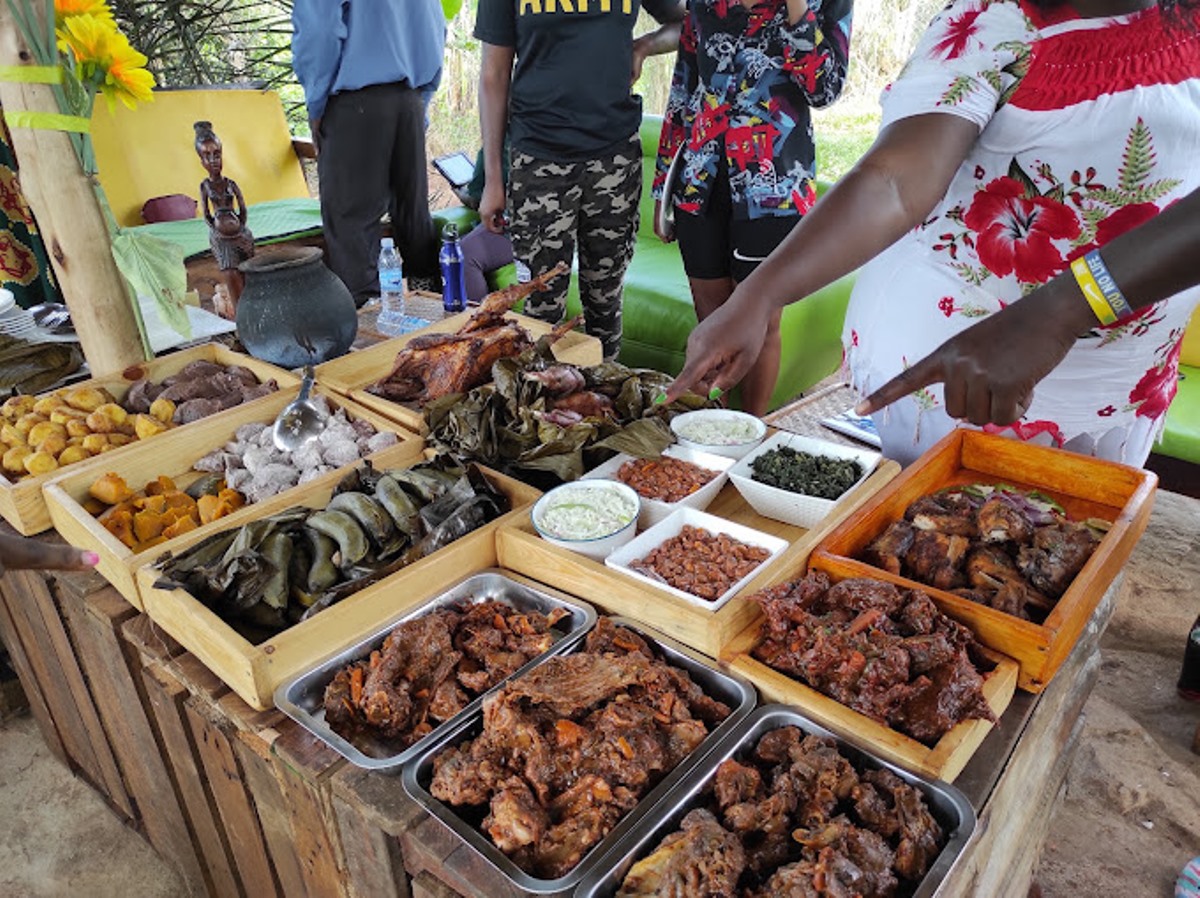 A photograph of some of the different sets of food offered at MLinza Farm in Zirobwe, Uganda.