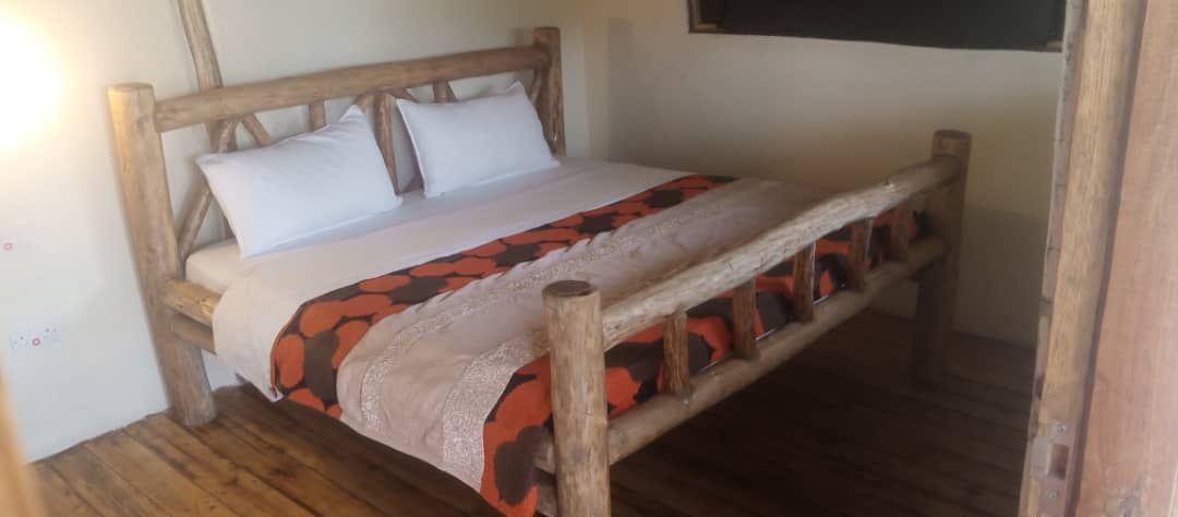 Double Bedroom Photo Songbird Safari Lodge & Campsite Katunguru Uganda Western Region 1