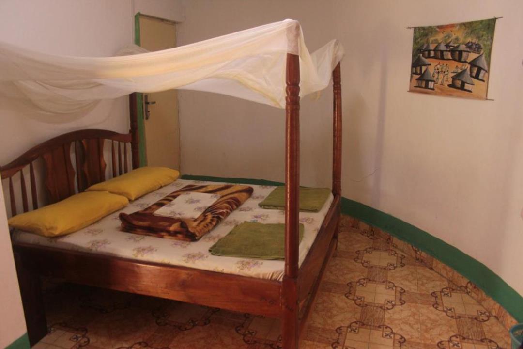 Single Bedroom Photo Salem Uganda Guesthouse Mbale Uganda Western Region 1