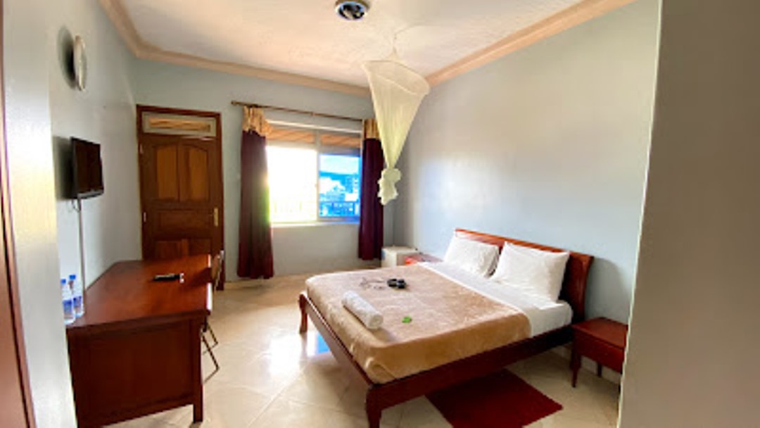 Double Bedroom Photo Hilltop Hotel Mbale Uganda Western Region 1