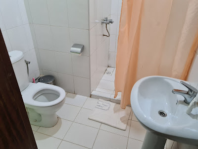 Bathroom Photo Kayegi Hotel Mbale Uganda Western Region