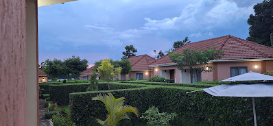 Property Exterior Photo Le Cottage Mbale Uganda Western Region