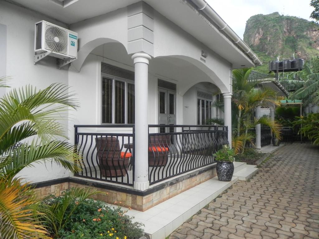 Property Exterior Photo Mamikki Hotel Apartments Tororo Uganda Eastern Region