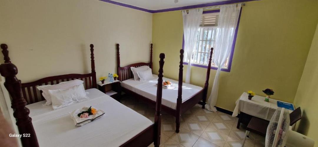 Budget Twin Bedroom Photo Frankfurt Cottages Mbale Uganda Western Region