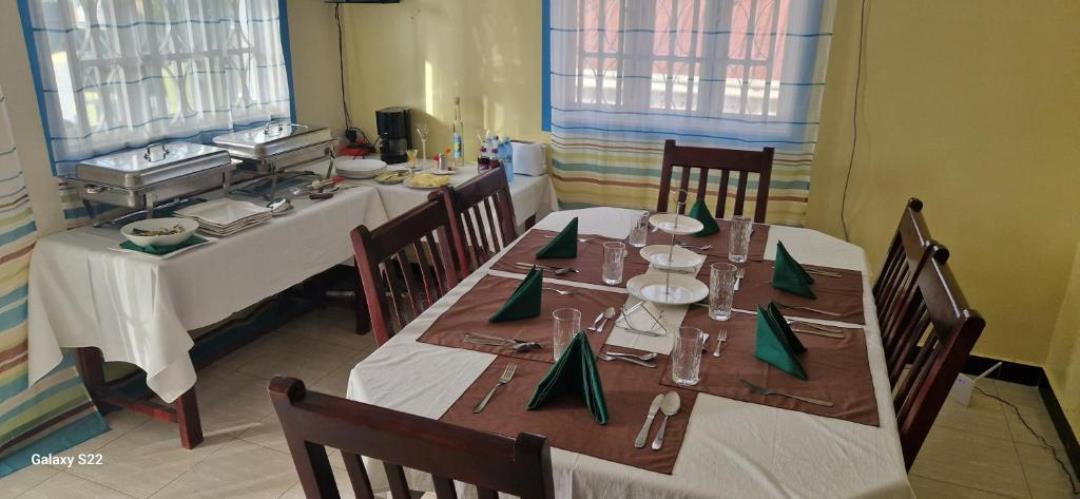 Dining Photo Frankfurt Cottages Mbale Uganda Western Region