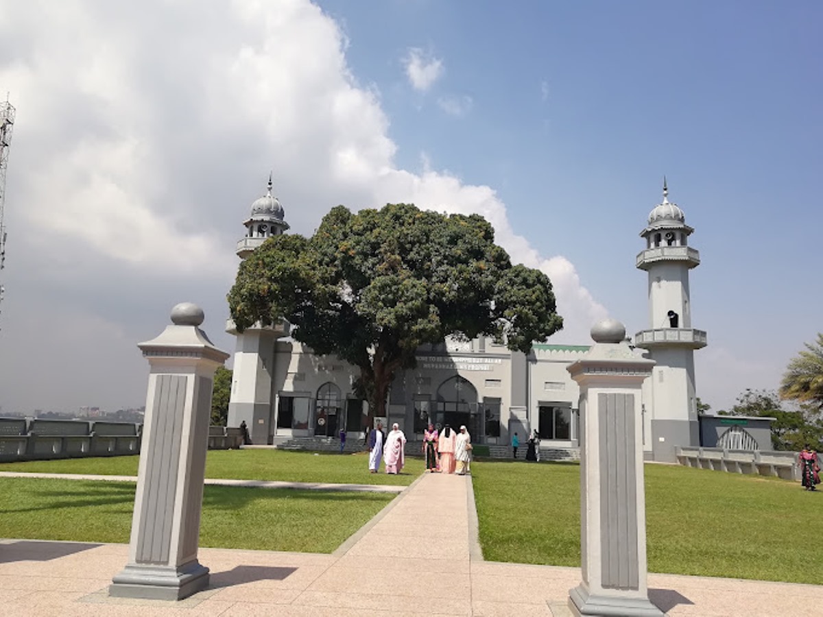 A photograph of Kibuli Mosque located in Kibuli, Uganda