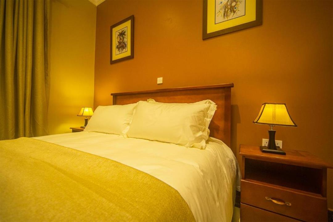 Executive Double Bedroom Photo Hotel 360 Kampala Uganda Central Region