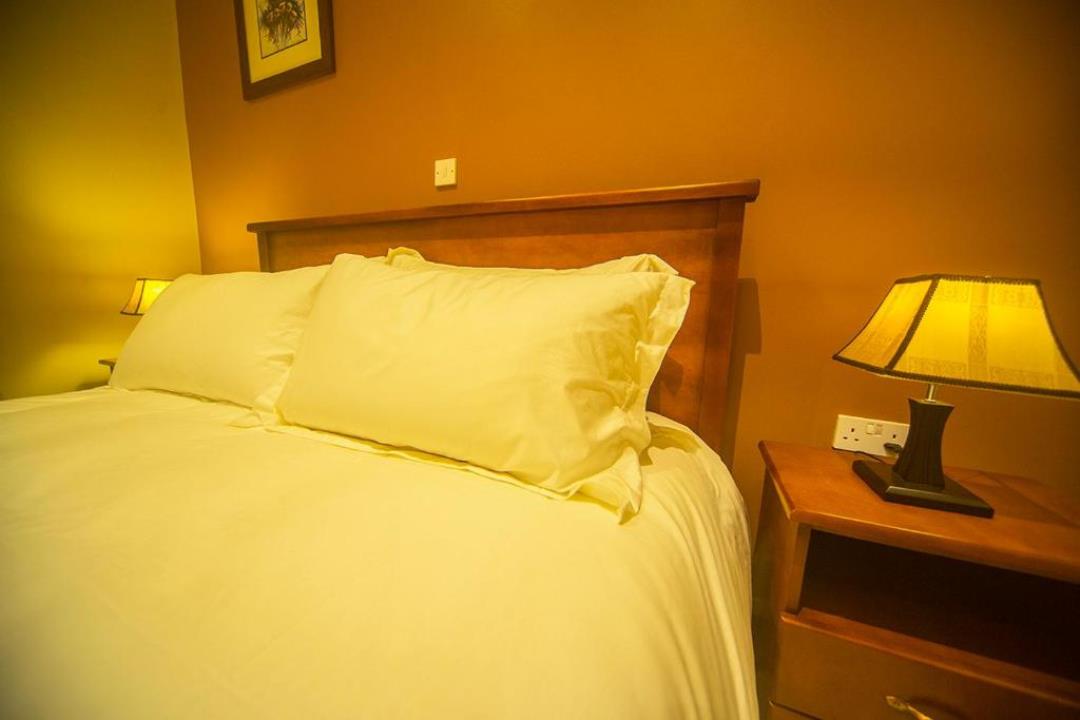 Executive Double Bedroom Photo Hotel 360 Kampala Uganda Central Region 1