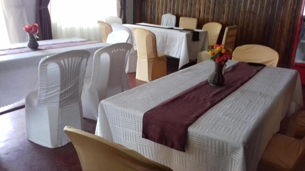 Restaurant Photo Riverside Resort Hotel Kabale Uganda Western Region 1