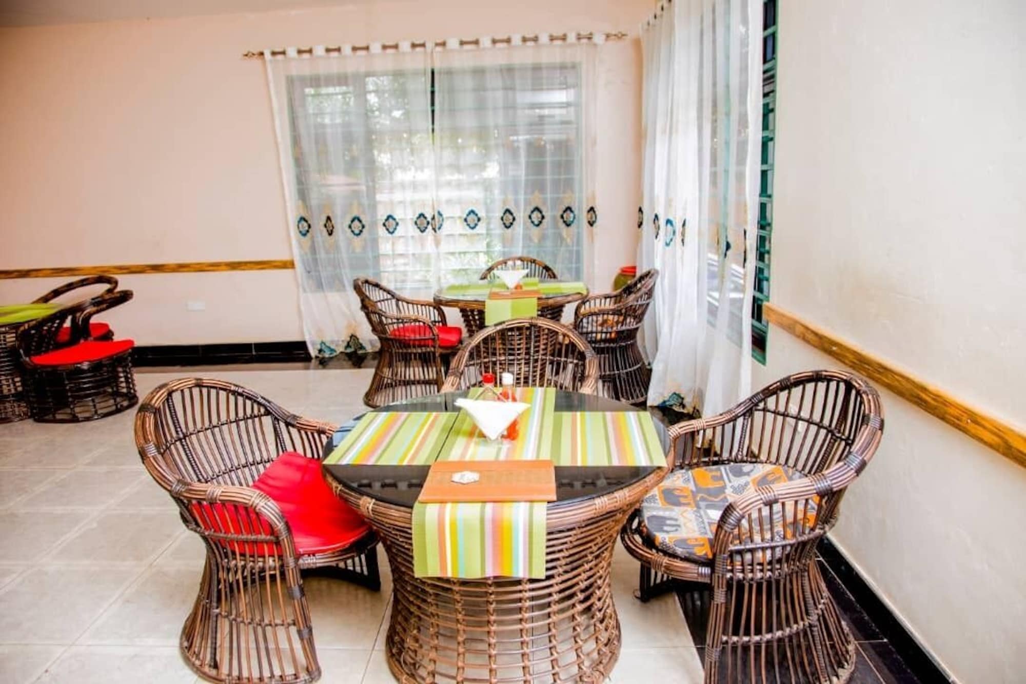 Restaurant Photo Hotel Jojo's Palace Gulu Uganda Northern Region