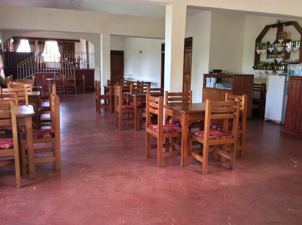 Restaurant Photo Skyway Hotel Entebbe Central Region