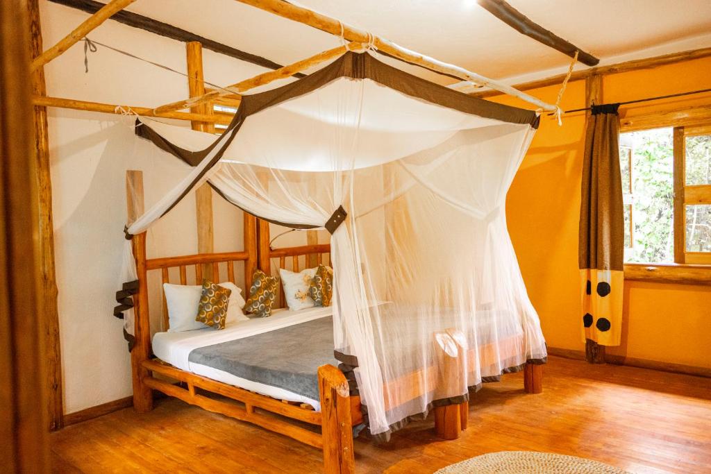 Cottage Bedroom Photo Tilapia Lodge Entebbe Uganda Central Region 2