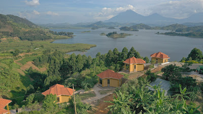 Property Exterior Photo Lake Mutanda Executive cottages Mushongero Uganda Western Region