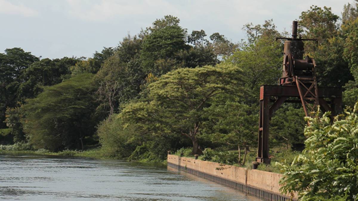 Photograph taken from the Namasagali Pier in Kamuli, Uganda