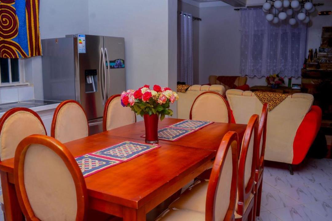 Dining Area Photo Chabrees Residence Guest House Kabale Uganda Western Region