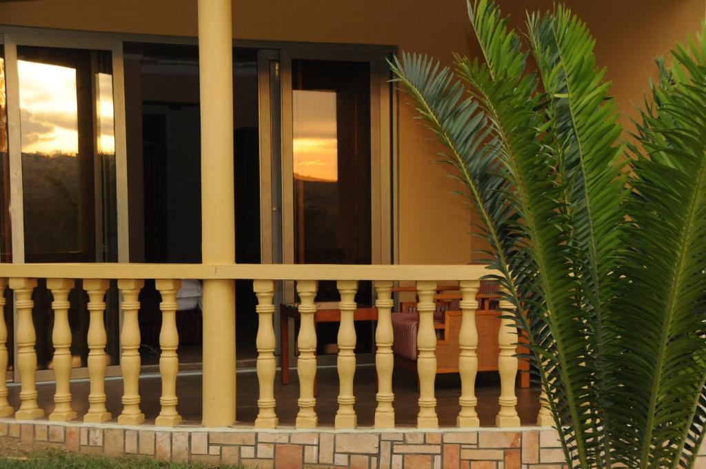 Balcony Photo Igongo Country Hotel and Cultural Centre Mbarara Western Region