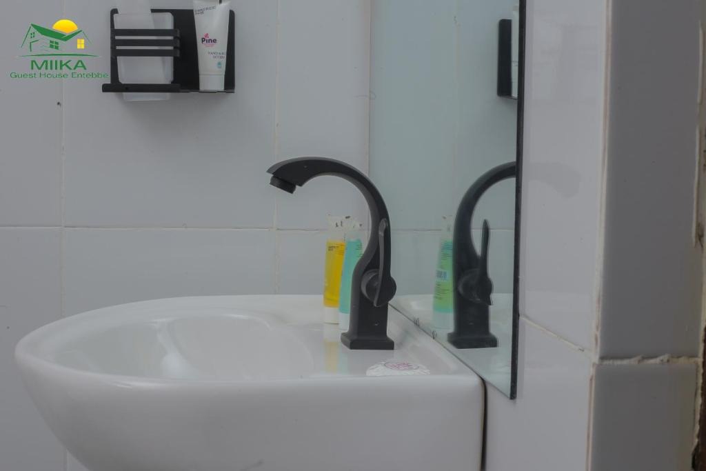 Hand wash Basin Photo Miika Guest House Entebbe Central Region