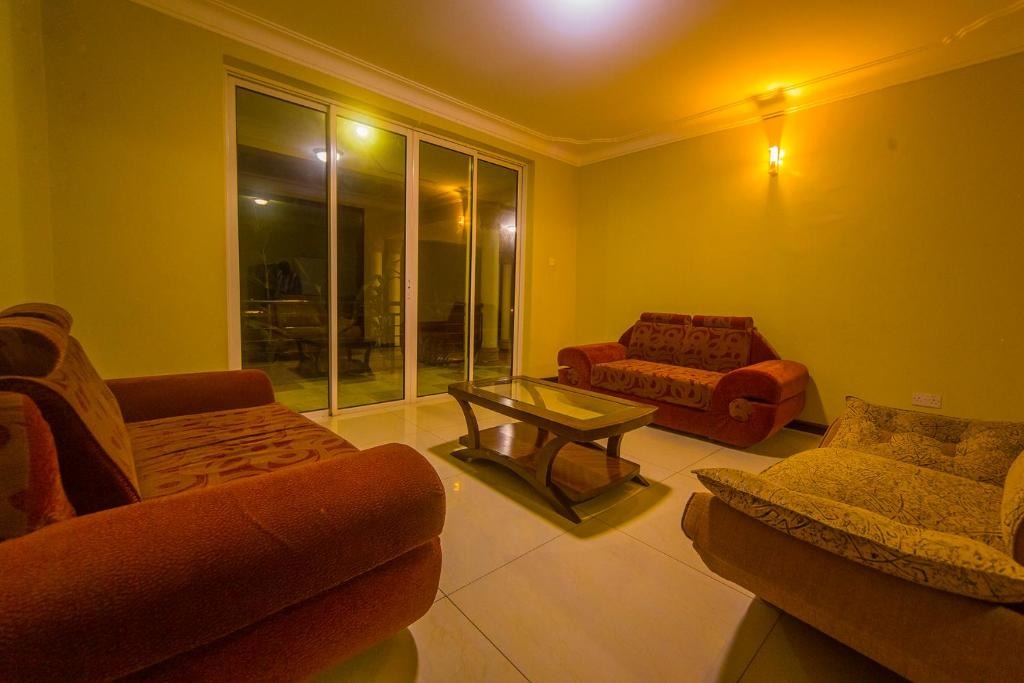 Lobby Photo Hotel Royal Nest Entebbe Central Region
