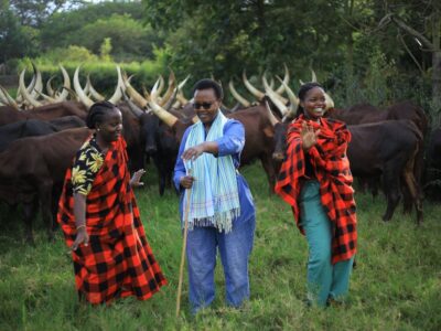 Photograph of visitors taken at the Nshenyi cultural village in Ntungamo, Uganda during the long-horned cattle experience