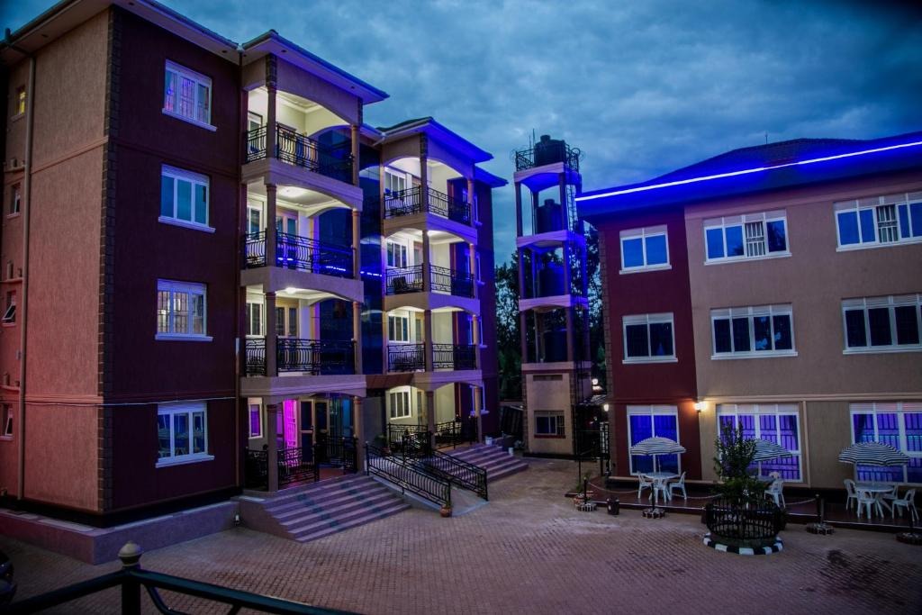 Property Exterior Photo Red Sox Hotel Kampala Central Region 1