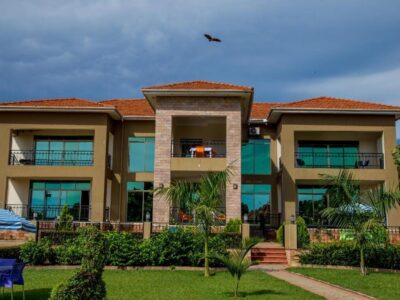 Property Exterior Photo Lake Point Villa Entebbe Central Region