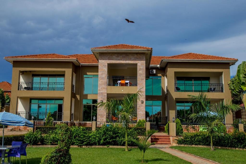 Property Exterior Photo Lake Point Villa Entebbe Central Region
