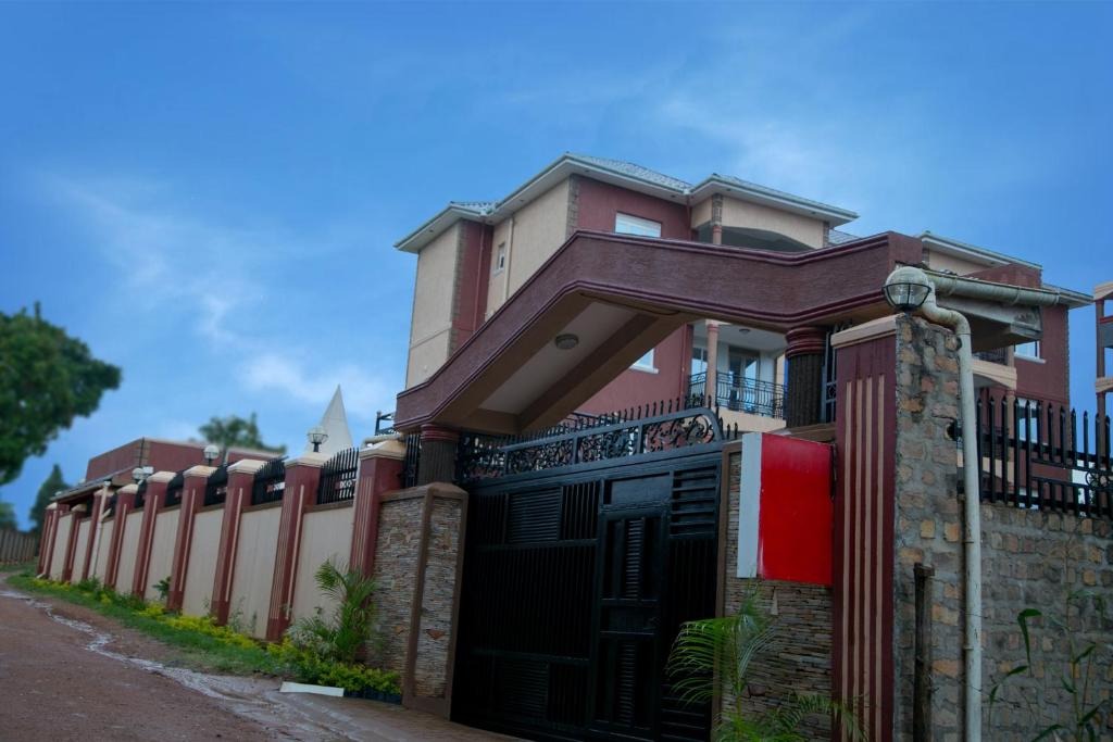 Entrance Photo Red Sox Hotel Kampala Central Region