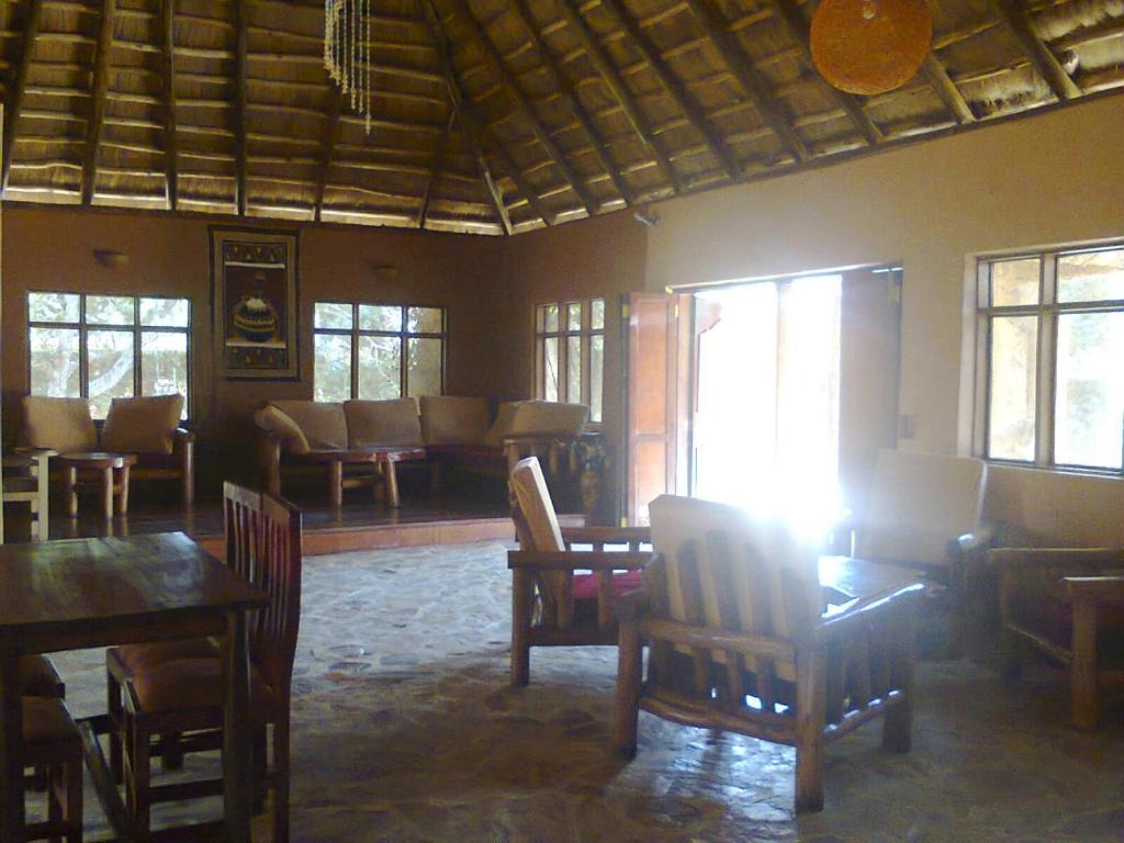 Restaurant Photo Secrets Guest House Entebbe Central Region