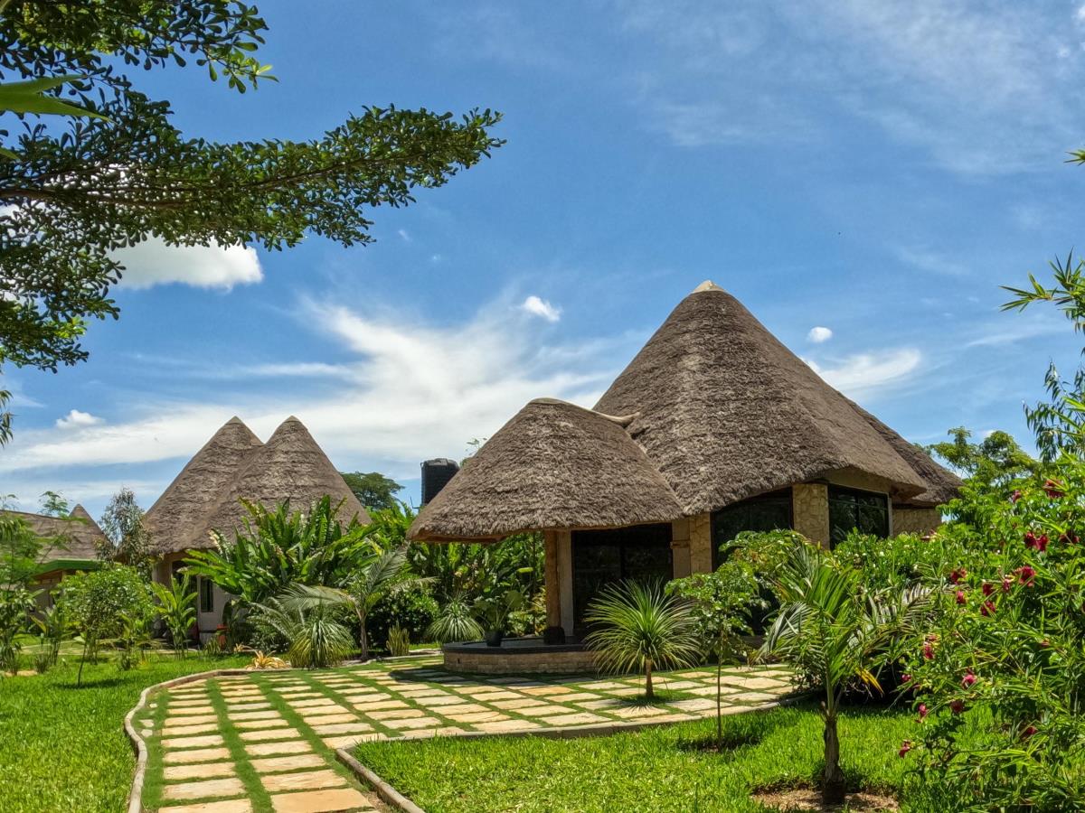 Photograph showing the accommodation cottages at Kaynela Farms in Kayunga, Uganda