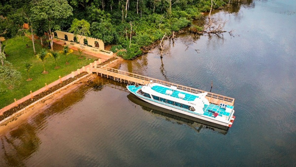 An aerial photograph showing MV Brovad at Water Front Club, The Marina, Entebbe