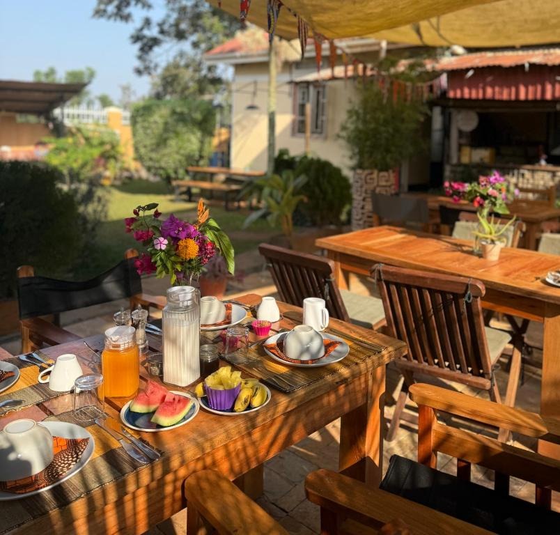 Restaurant Photo Villa Katwe Bed & Breakfast Masaka Central Region