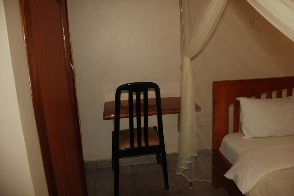 Working Desk Photo Motel Tuku Masindi Central Region