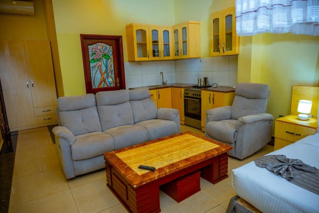 Living area Photo Crystal Suites & Apartments Kampala Central Region