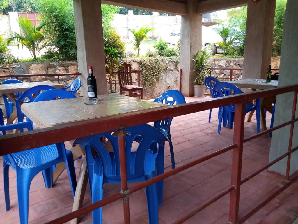 Restaurant Photo Harod Suites Hotel Kampala Central Region 1