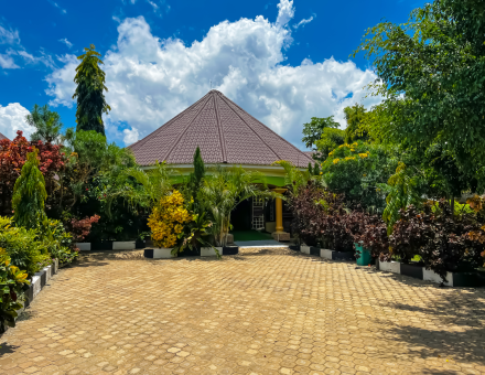 Property Exterior Photo Alpha Country Motel Kalisizo Central Region