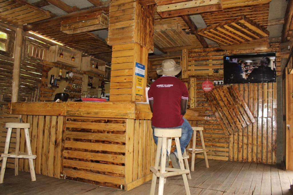 Restaurant Photo Highway 24 Lounge Masaka Central Region