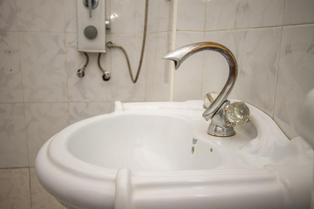 Hand wash Basin Photo Ministers Village Hotel Ntinda Kampala Central Region 1