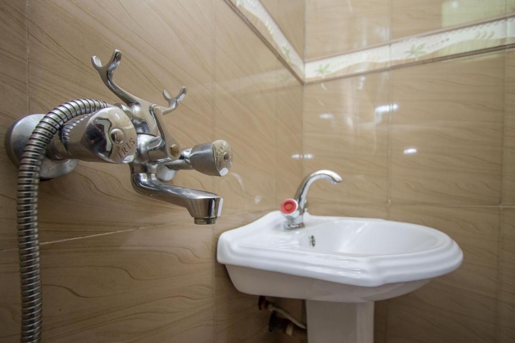 Hand wash Basin Photo Ministers Village Hotel Ntinda Kampala Central Region