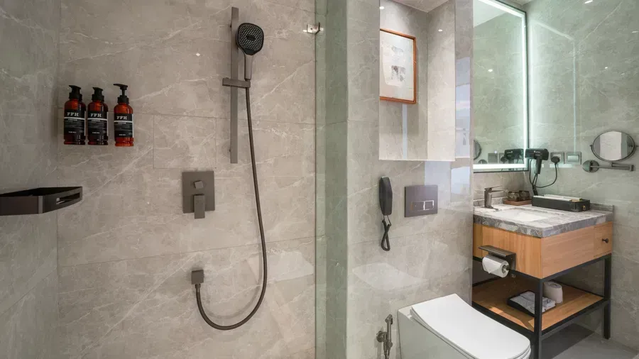 Bathroom Photo Bamus Sarovar Portico Kampala Central Region