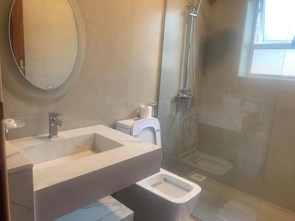 Bathroom Photo AK Gardens Hotel Ibanda, Mbarara Western Region