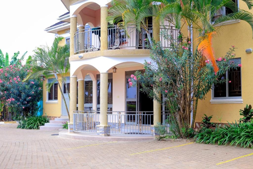 Property Exterior Photo Palace Hotel Mbarara Uganda Western Region