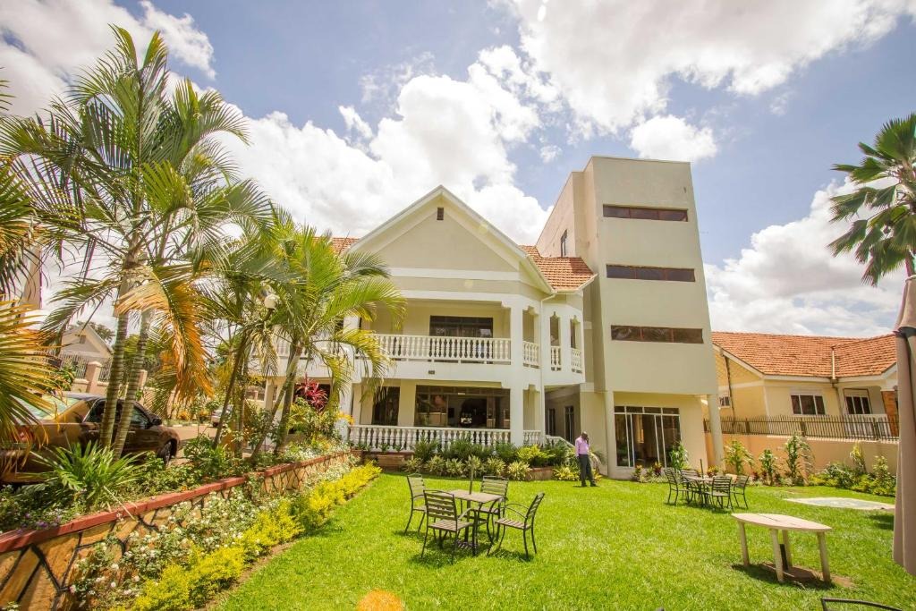 Property Exterior Photo Tiptone Hotel Kampala Central Region 1