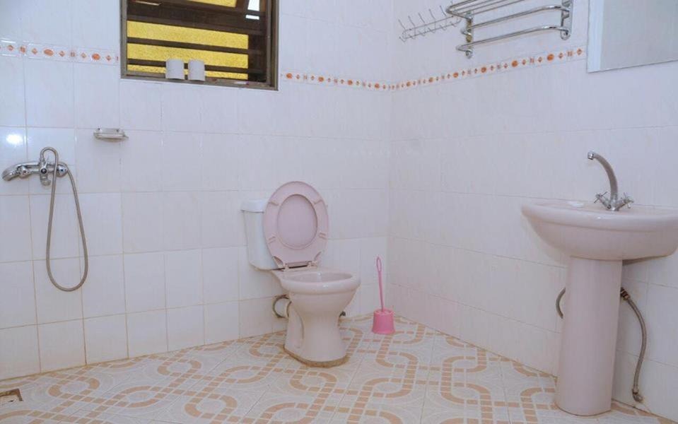 Bathroom Photo Palace Hotel Mbarara Uganda Western Region