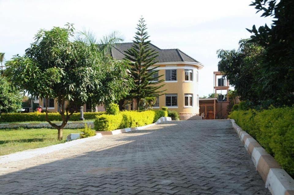 Property Exterior Compound Photo Palace Hotel Mbarara Uganda Western Region